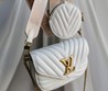 Женская сумка Louis Vuitton белая 19х13