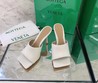 Босоножки Bottega Veneta белые