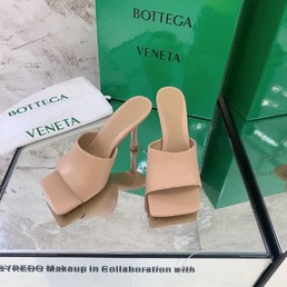 Босоножки Bottega Veneta бежевые