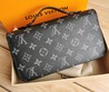 Кошелек кожаный Louis Vuitton черный с ручкой и орнаментом LV 22х12