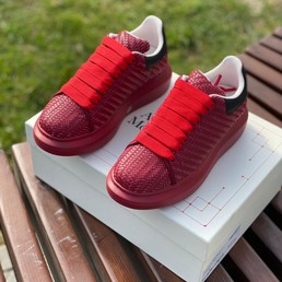 Кроссовки женские Alexander McQueen бордовые