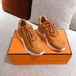 Женские кроссовки Hermes 2021 коричневые