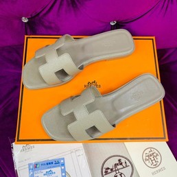 Женские шлепки Hermes кожаные бежевые