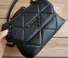 Женская кожаная сумка Prada черная 23x16
