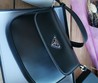 Женская кожаная сумка Prada черная 23x17