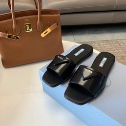Женские шлепанцы Prada 2021 черные