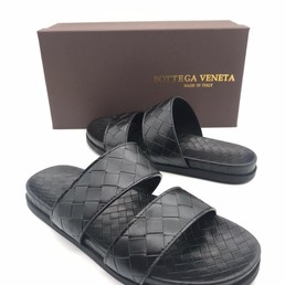 Мужские шлепанцы Bottega Veneta 2021-2022 черные