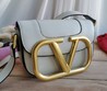 Женская сумка Valentino Garavani белая 20Х13