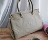 Женская сумка Louis Vuitton бежевая 35x26