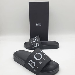 Мужские шлепанцы Hugo Boss 2021-2022 черные с белым логотипом