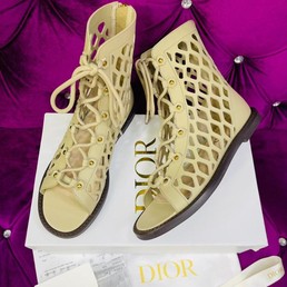 Женские высокие сандалии Christian Dior кожаные бежевые