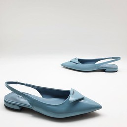 Женские туфли Prada 2021-2022 голубые
