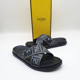 Мужские шлепанцы Fendi черные с серым