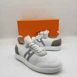 Мужские кроссовки Hermes 2021-2022 белые с серой пяткой