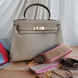 Женская кожаная сумка Hermes 32х22 бежевая