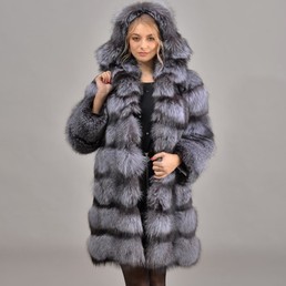 Шуба с капюшоном из чернобурки Bluefrost с широкими пластинами