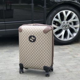 Чемодан Gucci пластиковый бежевый