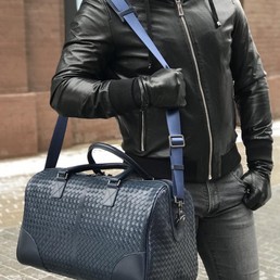 Сумка дорожная Bottega Veneta кожаная синяя