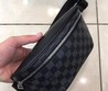 Мужская поясная сумка Louis Vuitton серая шашка