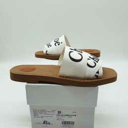 Женские шлепанцы Chloe белые