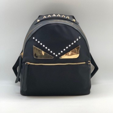 Рюкзак женский FENDI черный с заклепками
