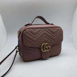 Женская сумка Gucci кожаная бежевая 25Х19
