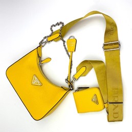 Женская сумка Prada Re-Edition 2000 желтая