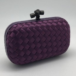 Женская сумка-клатч Bottega Veneta Intreccio Knot фиолетовая