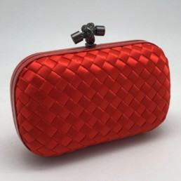 Женская сумка-клатч Bottega Veneta Intreccio Knot красная