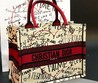 Женская сумка-тоут Christian Dior Book Tote Dioramour Graffiti молочная с надписями