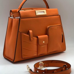 Женская сумка Fendi Peekaboo Medium кожаная оранжевая