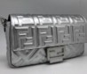 Женская сумка Fendi Baguette Medium кожаная серебристая