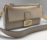 Женская сумка Fendi Baguette Medium кожаная бежевая