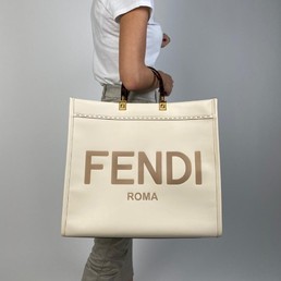 Женская сумка Fendi Sunshine кожаная молочная