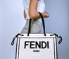 Женская сумка Fendi Roma кожаная белая