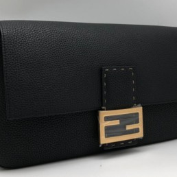 Женская поясная сумка Fendi Baguette кожаная черная