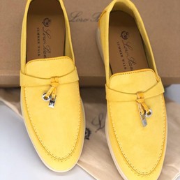 Женские лоферы Loro Piana желтые замшевые
