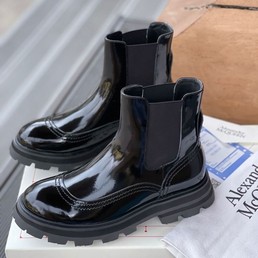 Женские ботинки Alexander McQueen черные кожаные