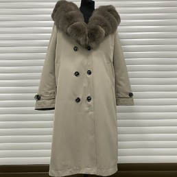 Бежевый тренч с мехом песца 110 см