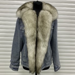 Джинсовая куртка синяя с мехом песца (Светло-бежевый)