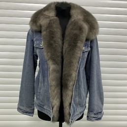 Джинсовая куртка синяя с мехом песца (Бежевый)