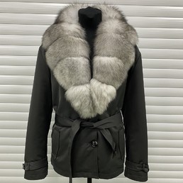 Черный тренч с мехом песца (Светло-бежевый)