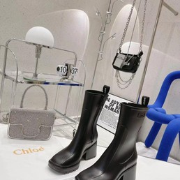 Женские ботинки Chloe 2021 черные резиновые