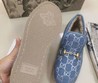 Женские лоферы Gucci 2021 голубые на овчине