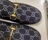 Женские лоферы Gucci 2021 черные на овчине