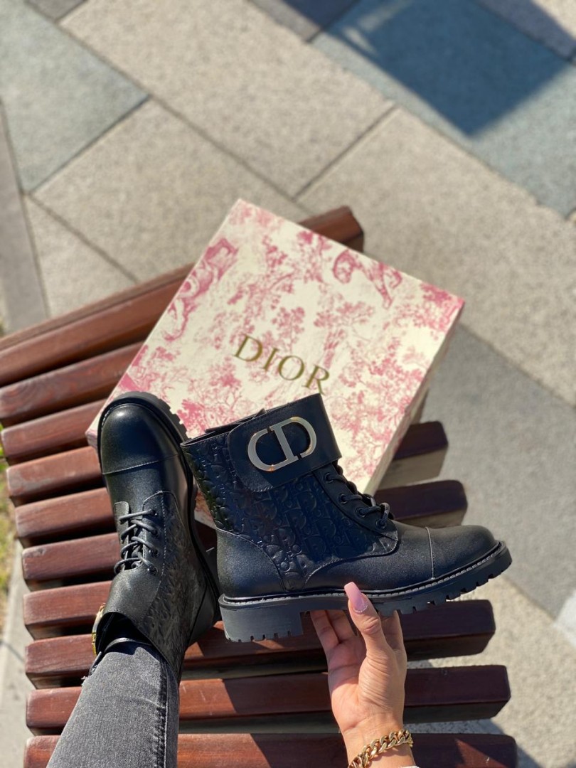 Женские ботинкии Christian Dior черные с орнаментом