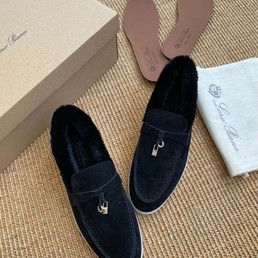 Женские лоферы Loro Piana замшевые черные