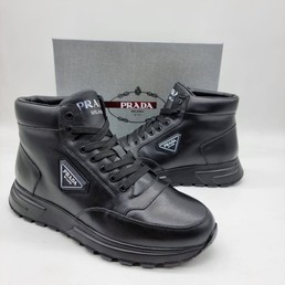 Мужские ботинки Prada кожаные черные