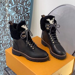 Женские зимние ботинки Louis Vuitton 2021 черные кожаные