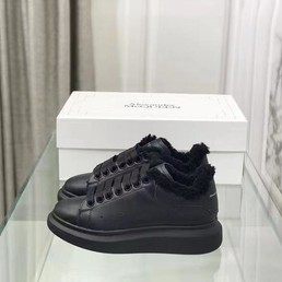 Женсике зимние кеды Alexander McQueen черные